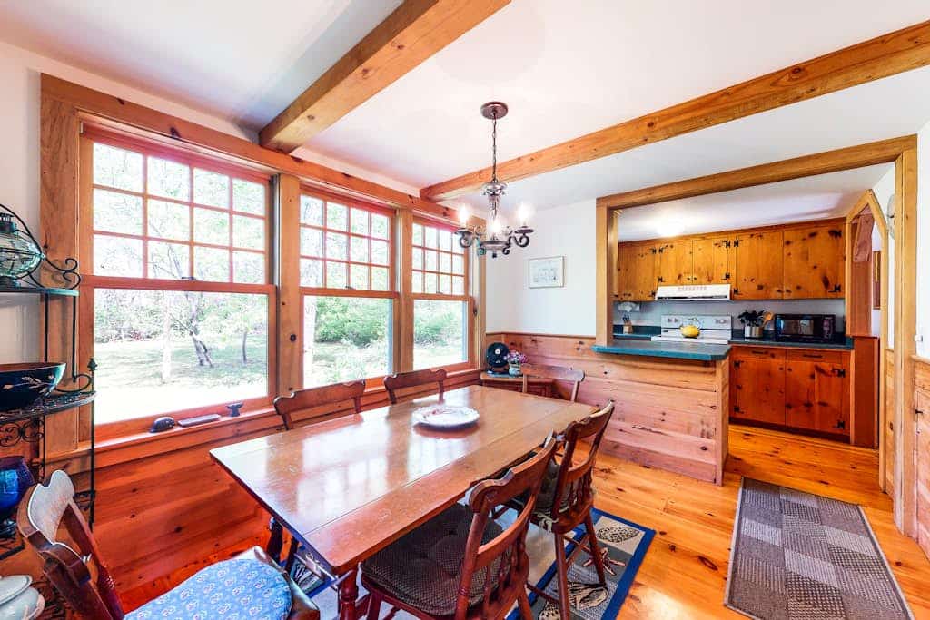 Charming home set on private lot with WiFi, sunroom, W/D, & great location