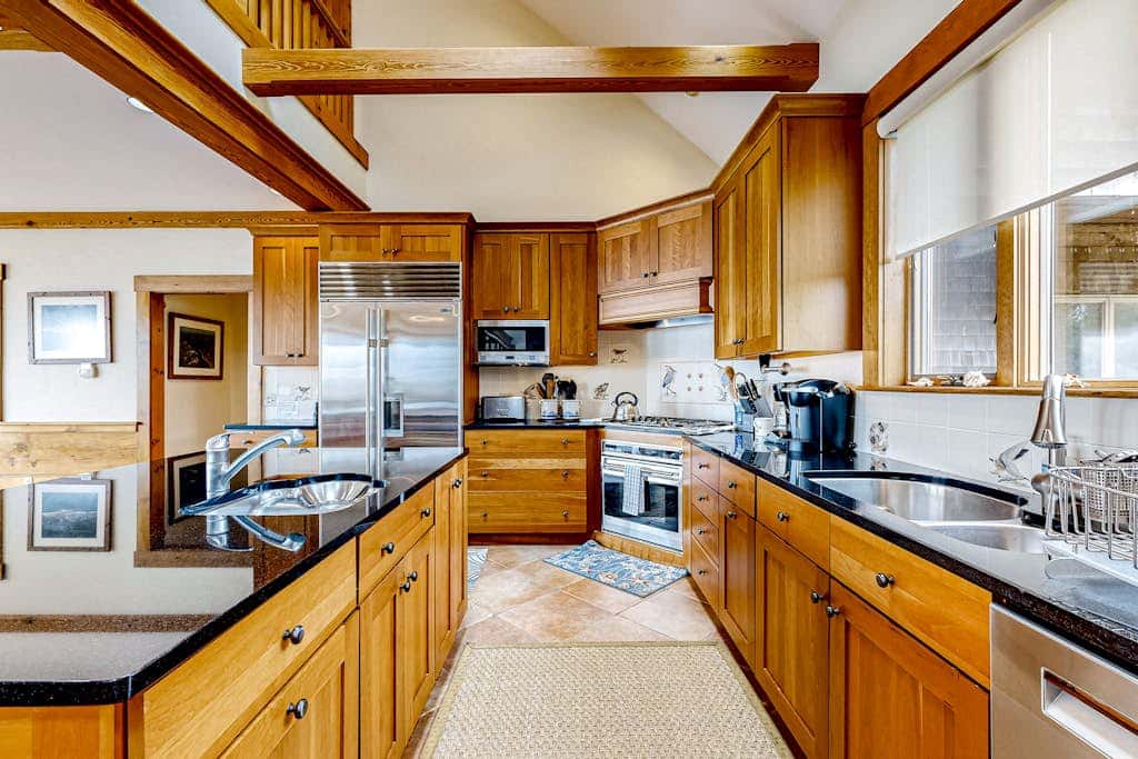 Magnificent Salt Waterfront with Sunset & Views