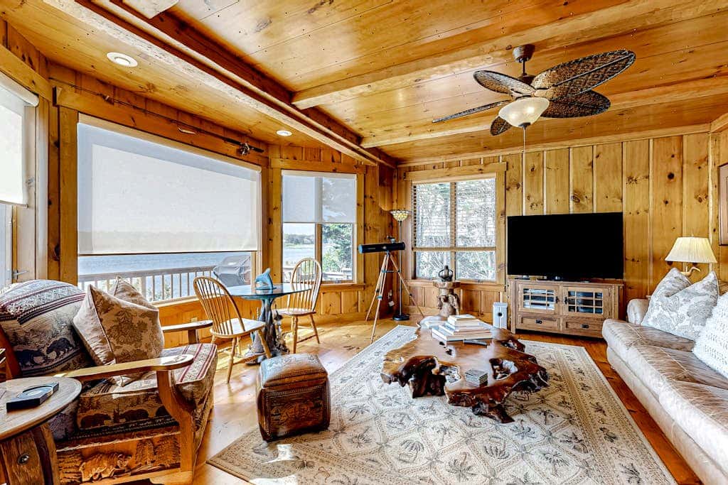 Magnificent Salt Waterfront with Sunset & Views