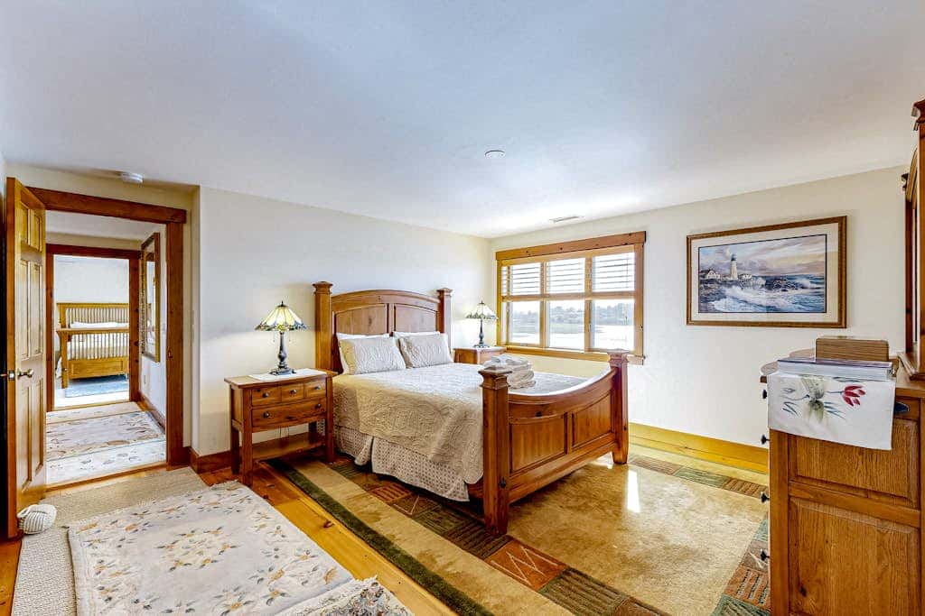 Magnificent Salt Waterfront with Sunset & Views