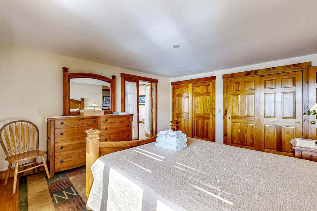 Magnificent Salt Waterfront with Sunset & Views