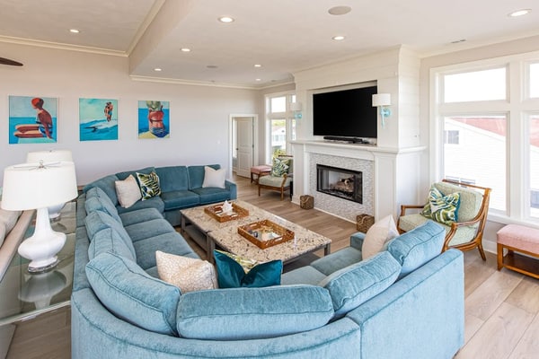 Oceanfront home with regulation pickleball, indoor/outdoor pool, hot tub & gym