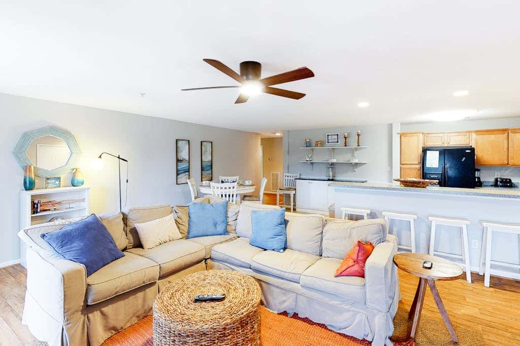 Seaside D104- Three's A Charm