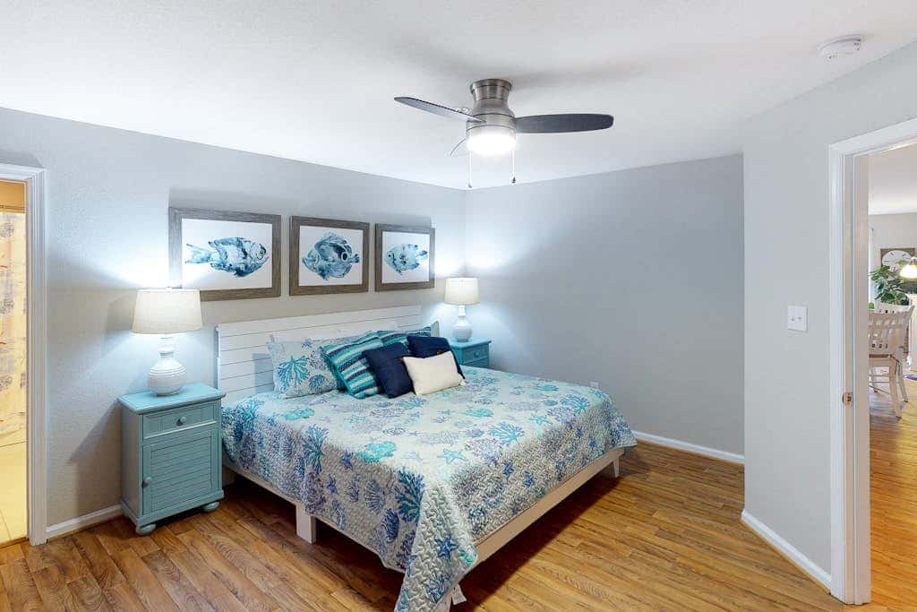 Seaside D104- Three's A Charm
