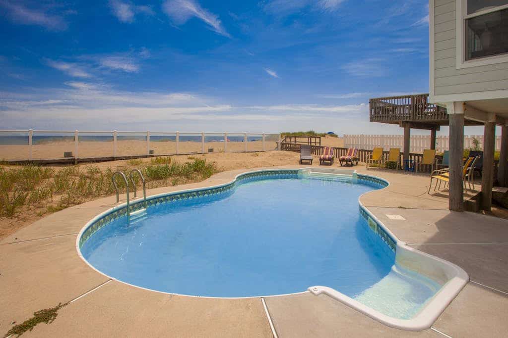Oceanfront home w/private pool, beautiful views, WiFi, central AC, private W/D