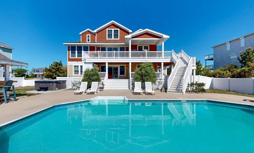 Ocean view, steps to beach w/ Free Wifi, private pool/hot tub & cabana - dogs OK