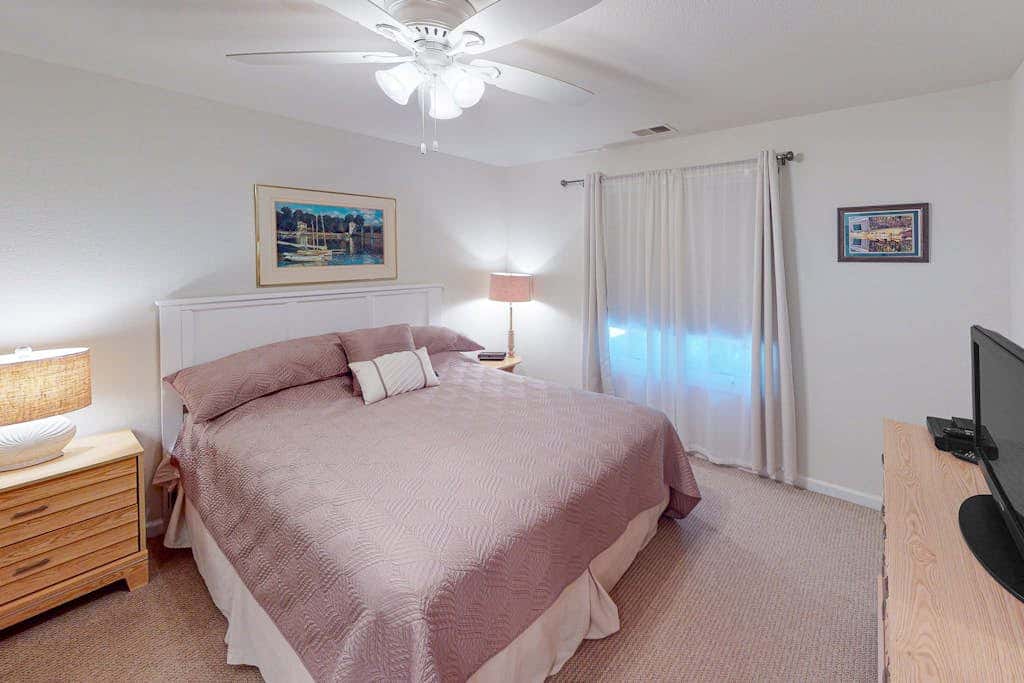 Seaside C103- Sand Dollar