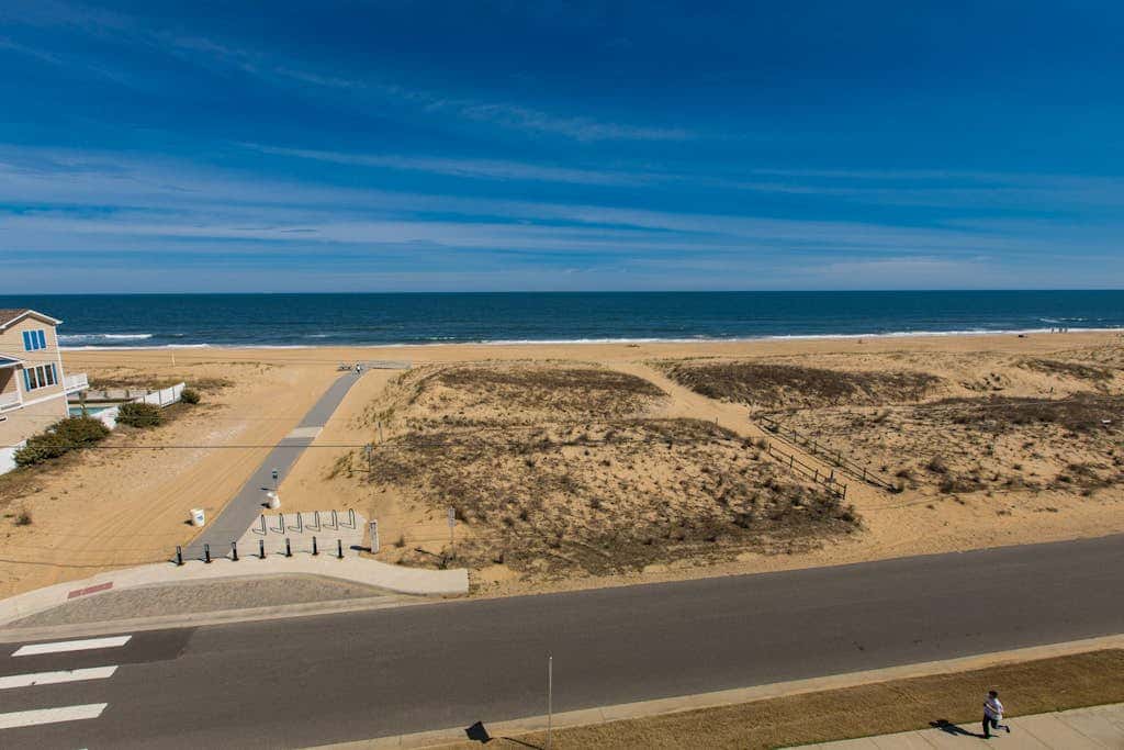 The Sandbridge Dunes - Room With A View 315