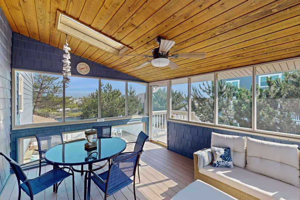 Semi oceanfront house with outdoor pool and cabana - steps to beach