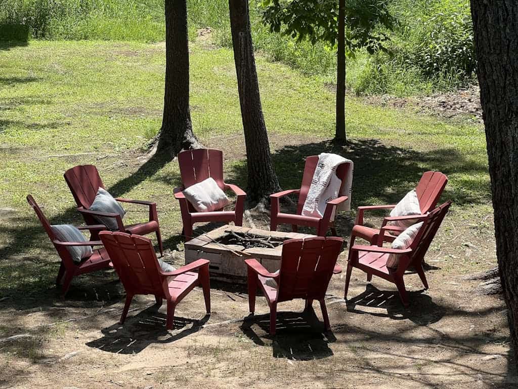 Peaceful home w/ 3 seasons clubhouse - 1/2 mile from Castle Rock Lake, 2 dogs OK