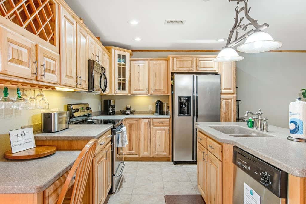 Sunset Condominiums - Castle Rock Retreat