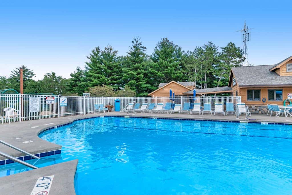 Sunset Condominiums - The Retreat