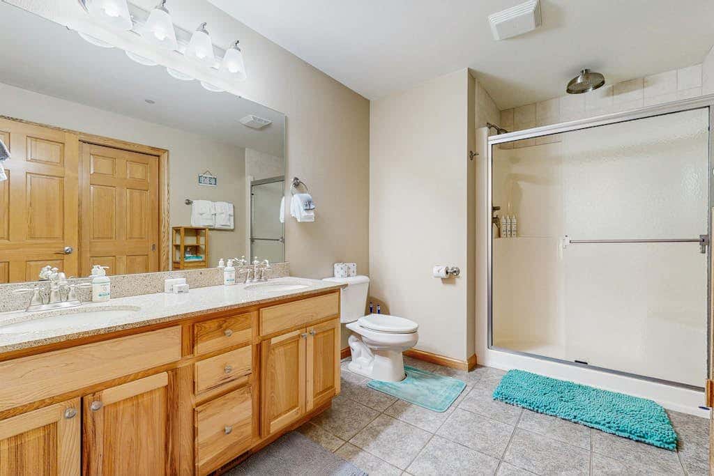 Sunset Condominiums - The Retreat
