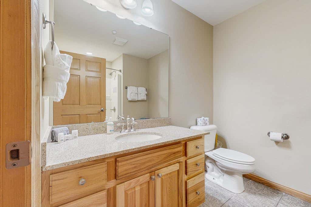Sunset Condominiums - The Retreat