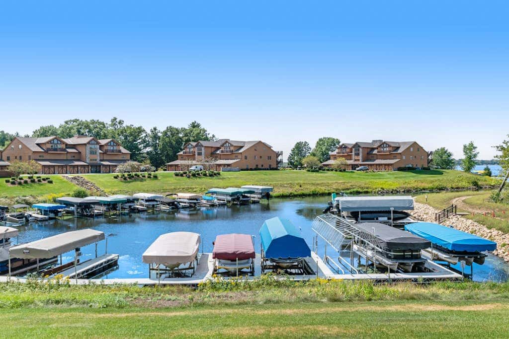 Sunset Condominiums - The Retreat