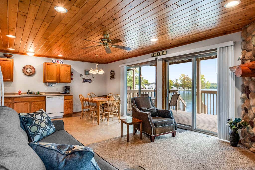 Thunderbird Resort Condo 1040D