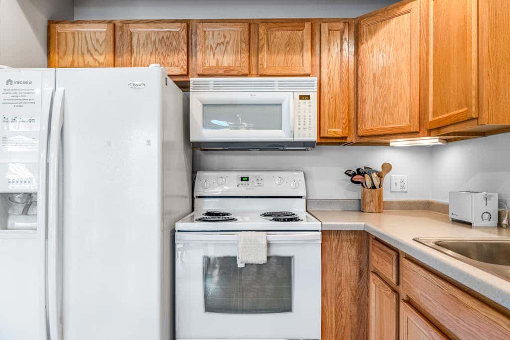Thunderbird Resort Condo 1040D
