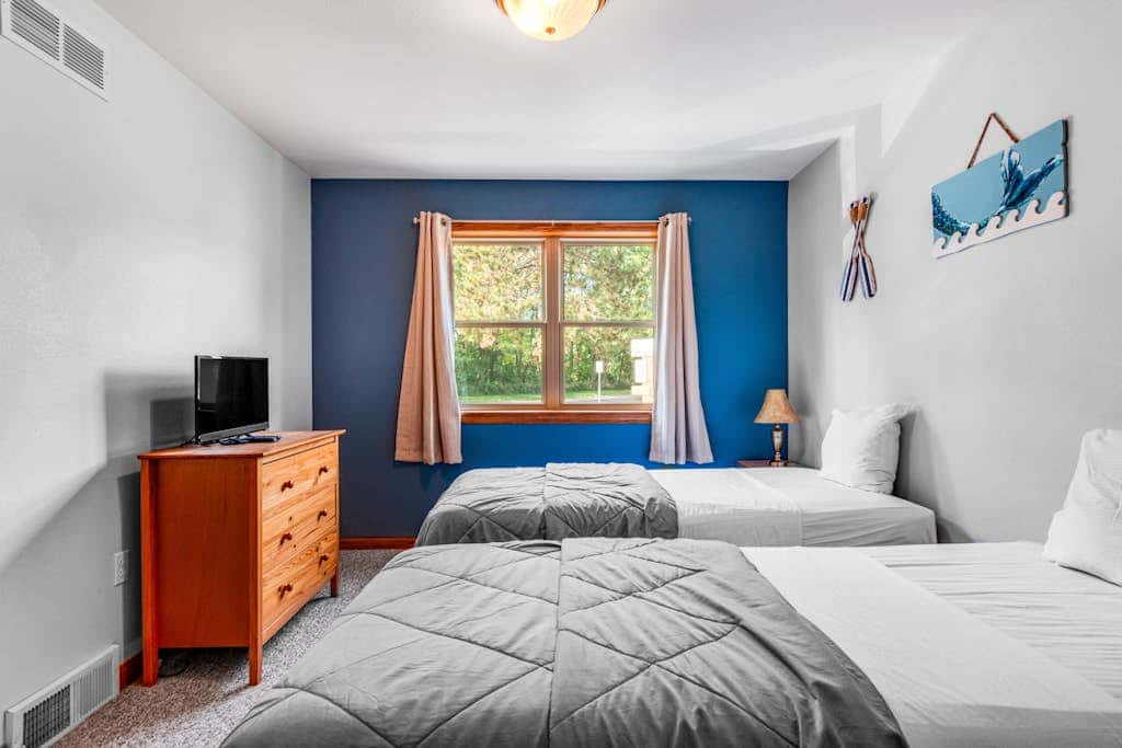 Thunderbird Resort Condo 1040D