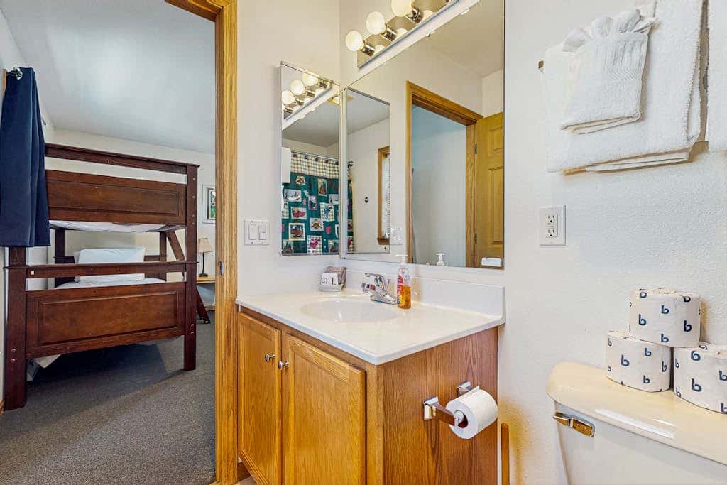 Thunderbird Resort Condo, Unit 1050A