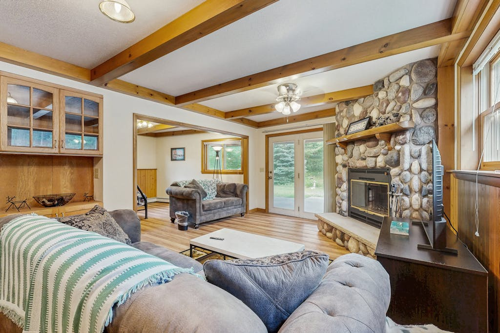 Rustic Woodland Retreat- Unit A
