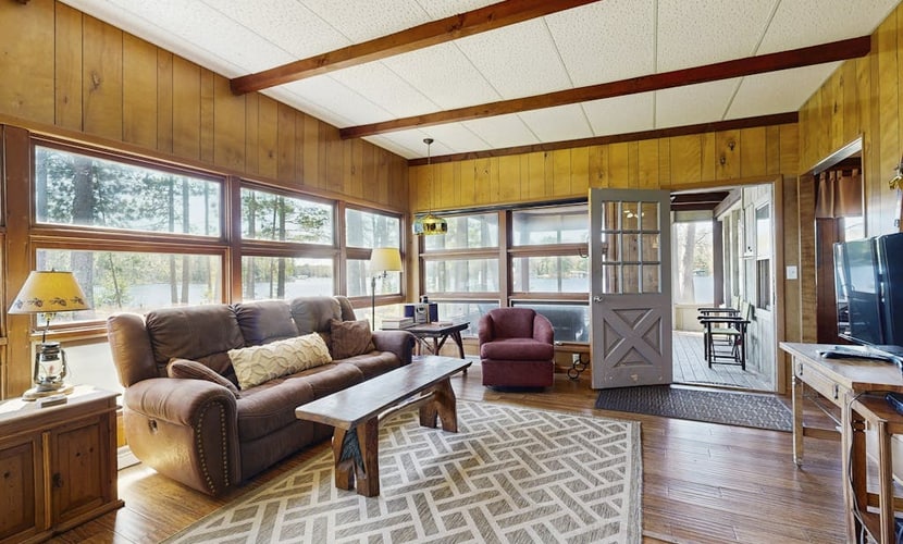 Lakefront home on private peninsula w/ 2 piers & lovely water views - 2 dogs OK