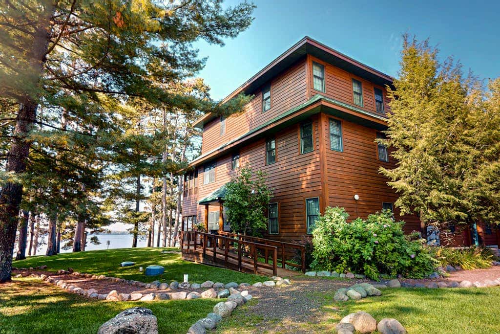 Chippewa Retreat - Den