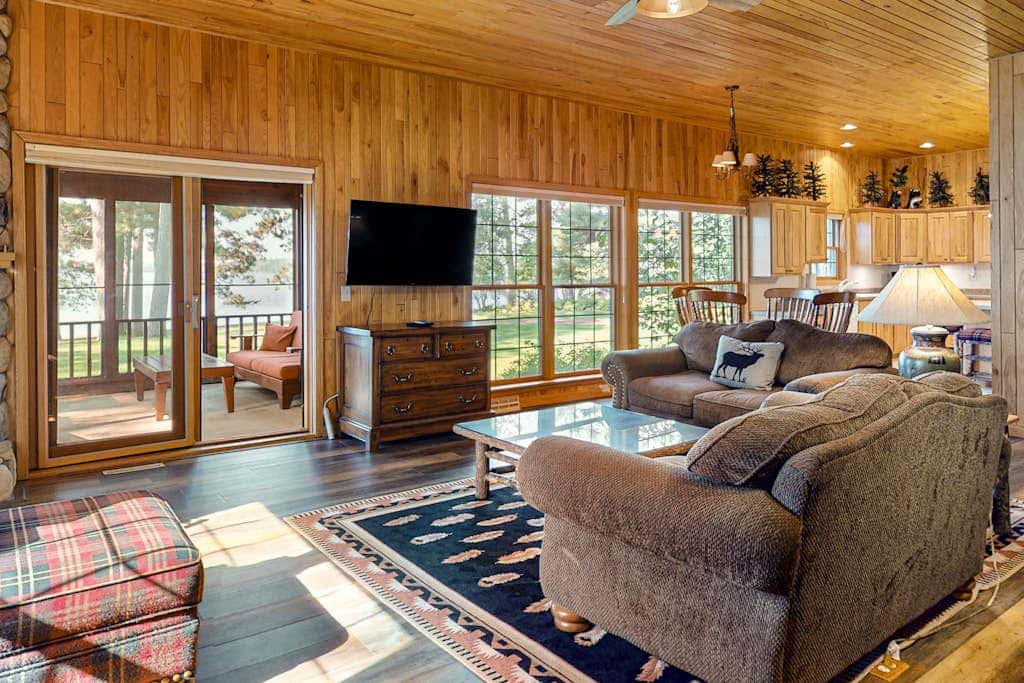 Chippewa Retreat - Den