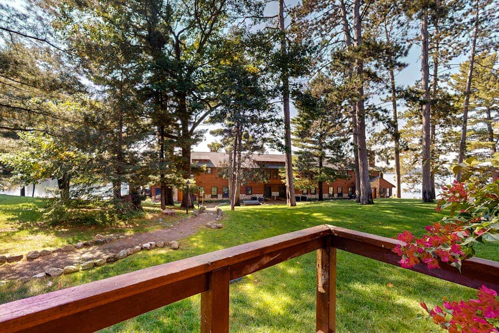 Chippewa Retreat - Den