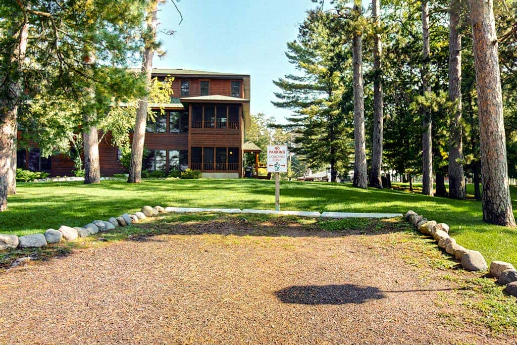 Chippewa Retreat - Den