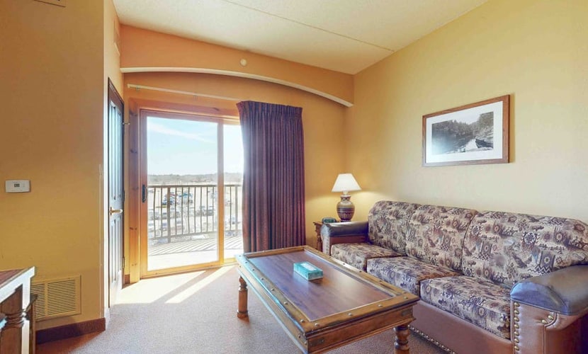 Chula Vista hotel-style condo with fast WiFi, central AC, & kitchenette