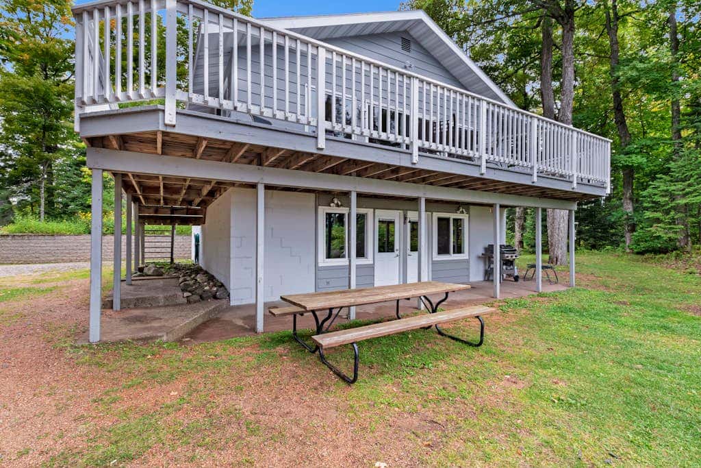 High Lake Hideaway - Main House