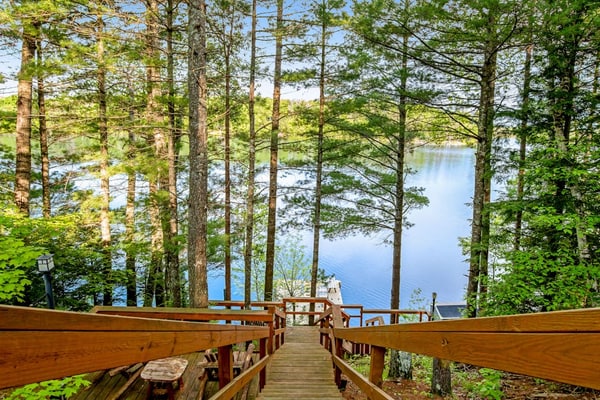 Lakefront dog-friendly gem with private dock, wood stove, large deck & free WiFi