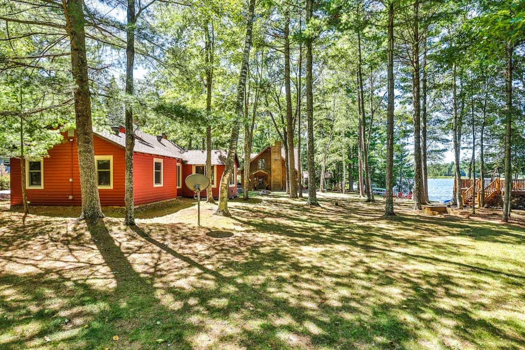 Lakefront retreat with two full kitchens, fireplaces, washer/dryer, & two docks