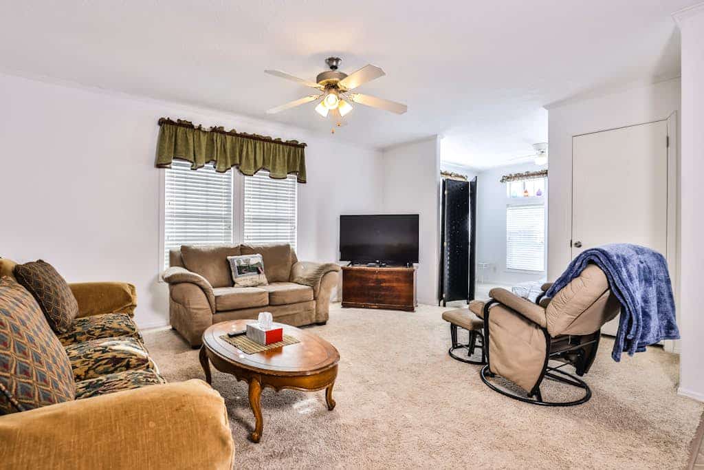 Conveniently-located, dog-friendly home with a patio, central AC, & washer/dryer
