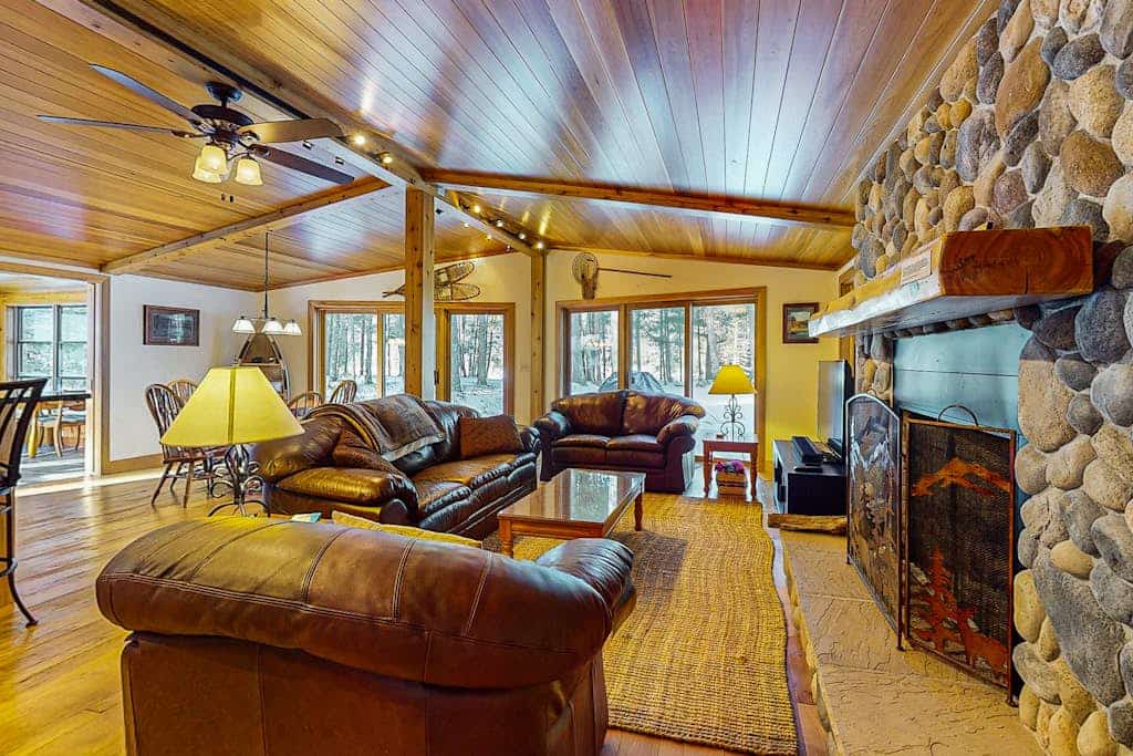 Charming Waterfront Home w/ Dock, Fire pit, WIFI, near Town & Trails