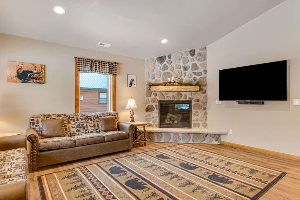 Contemporary dog-friendly cabins with hot tub, fireplaces, patios, & washers + dryers