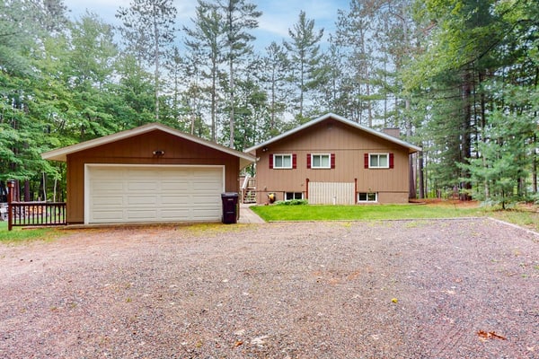 Hillis House | Lakefront house in Arbor Vitae w/water toys & two kitchens