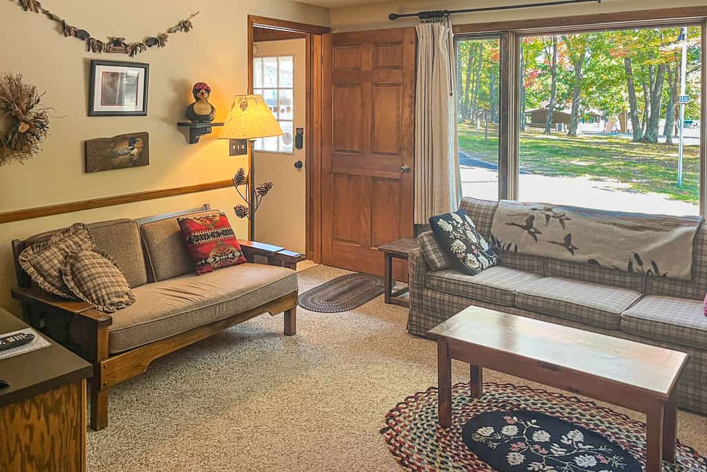Cheerful Condo w/ Private Patio, Shared Tennis, Basketball, and Game Room
