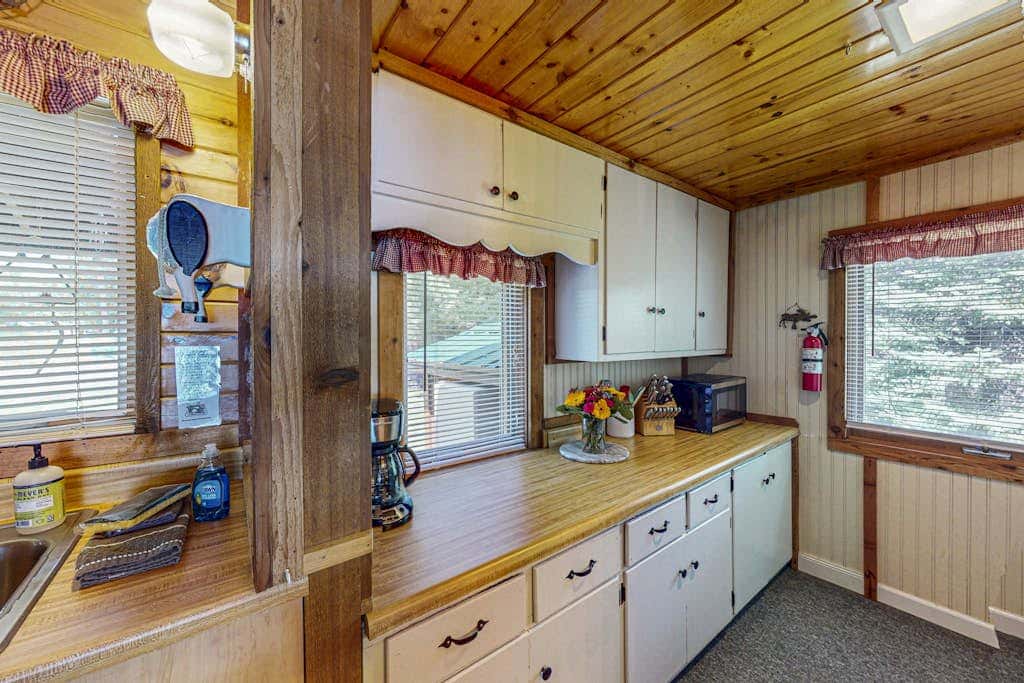 Catfish Cottage A