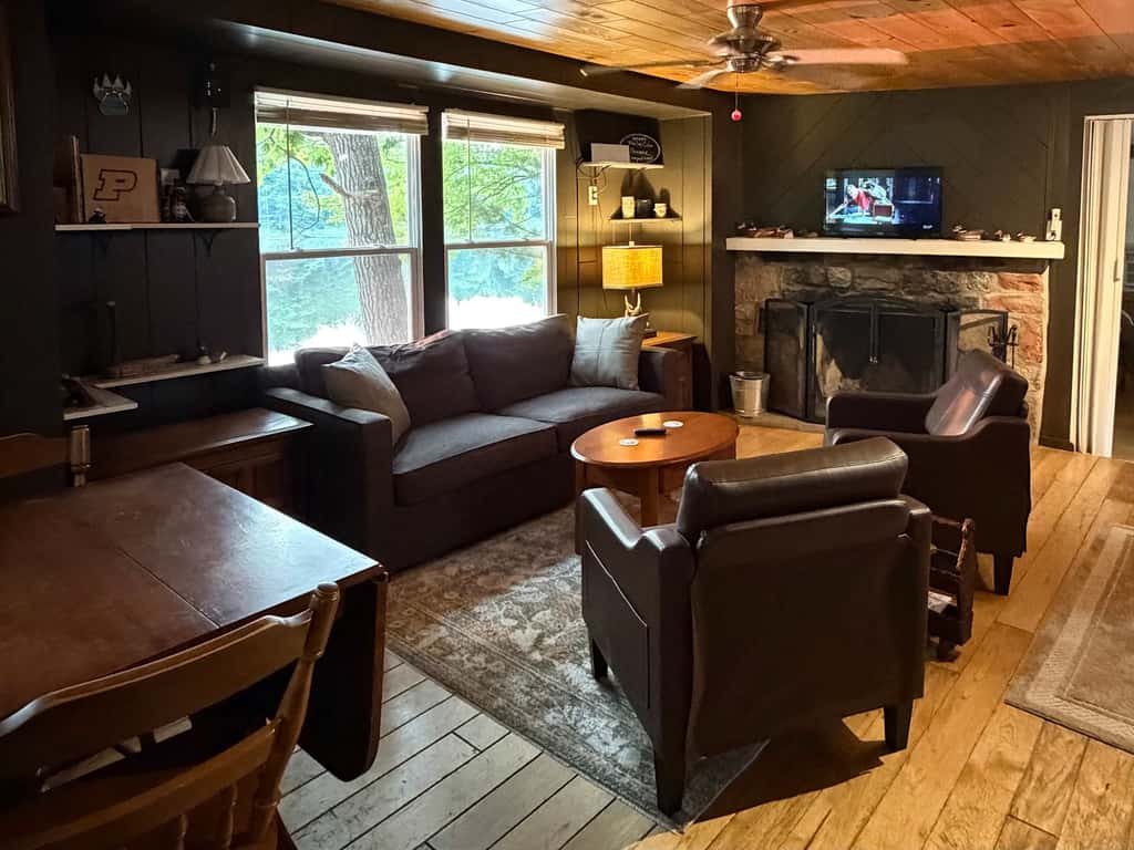 Blue Jay Cabin