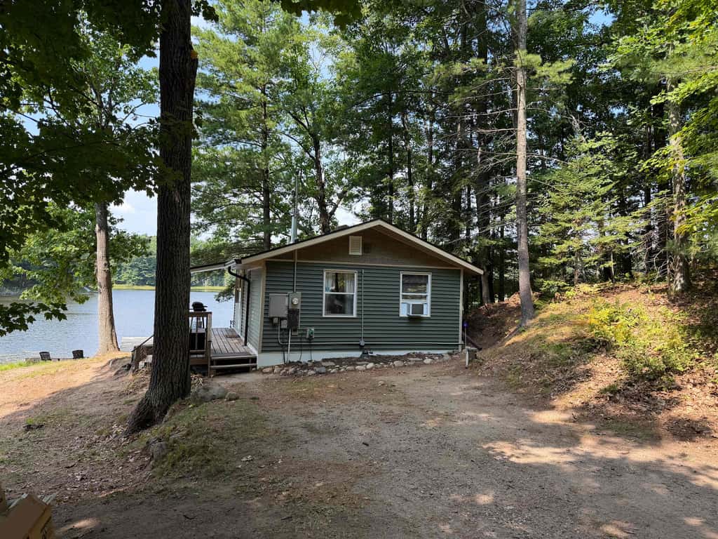 Blue Jay Cabin