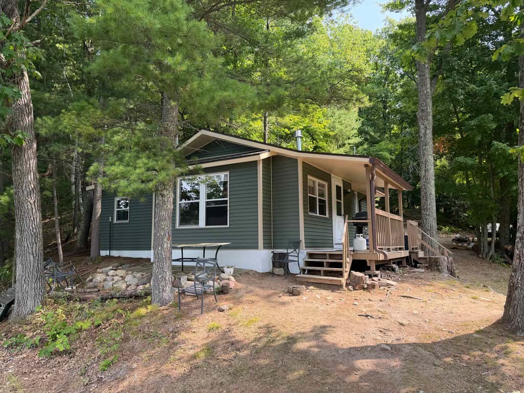 Blue Jay Cabin