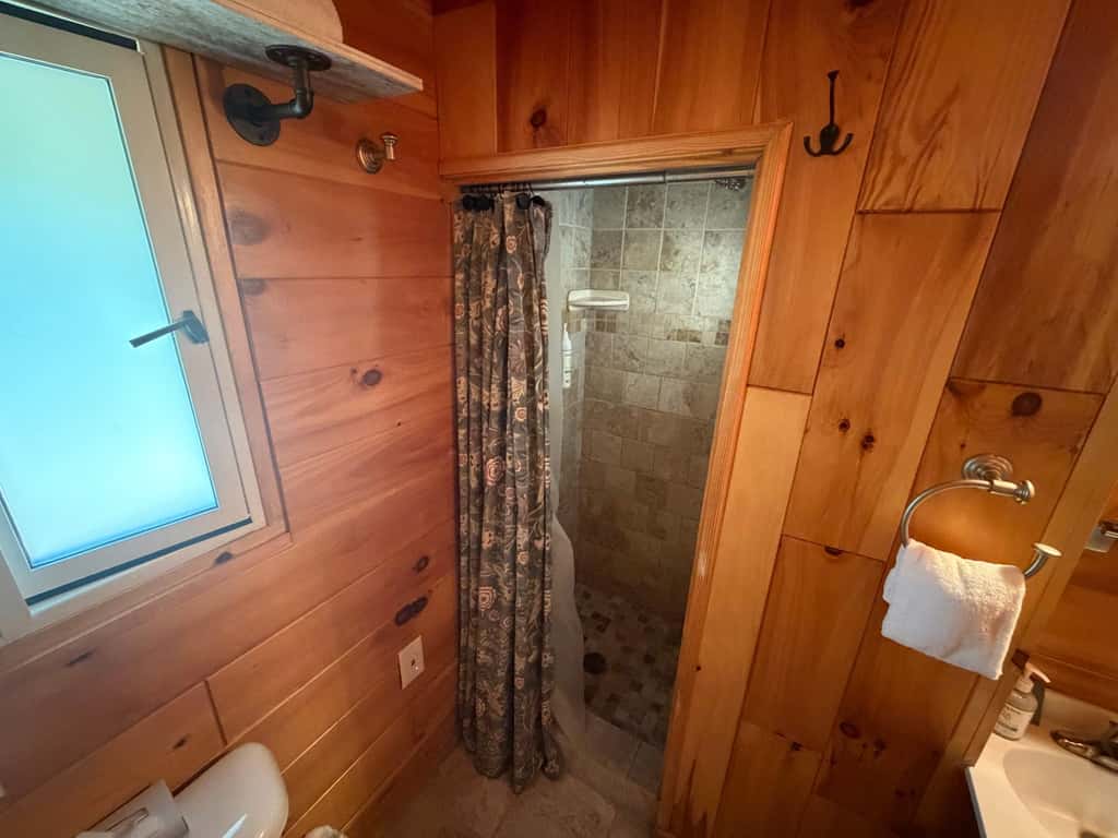 Blue Jay Cabin
