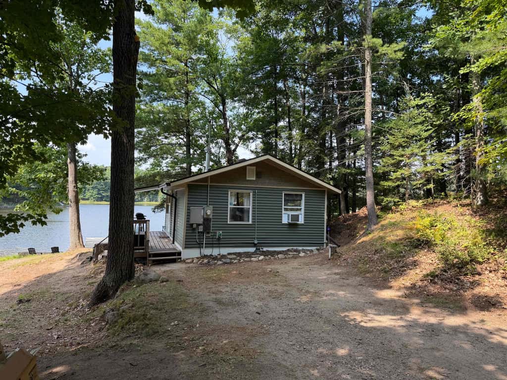 Blue Jay Cabin
