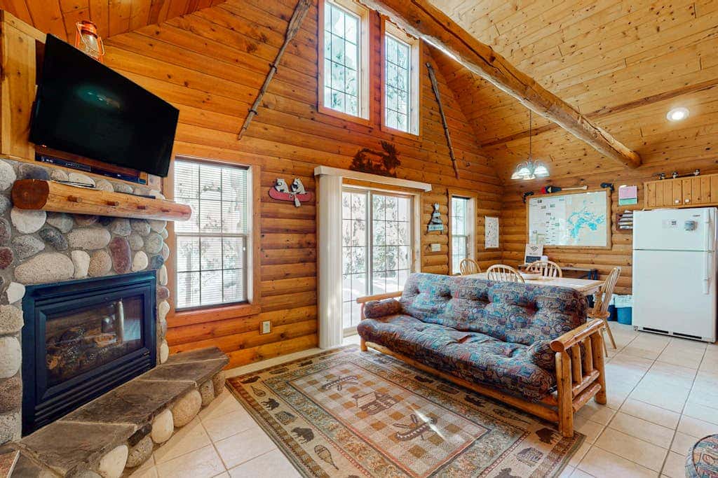 Balsam Ridge Cabin 1- Bear