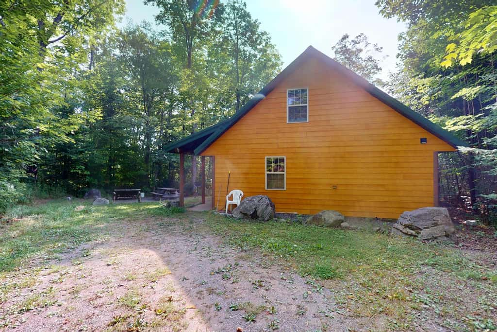 Balsam Ridge Cabin 1- Bear