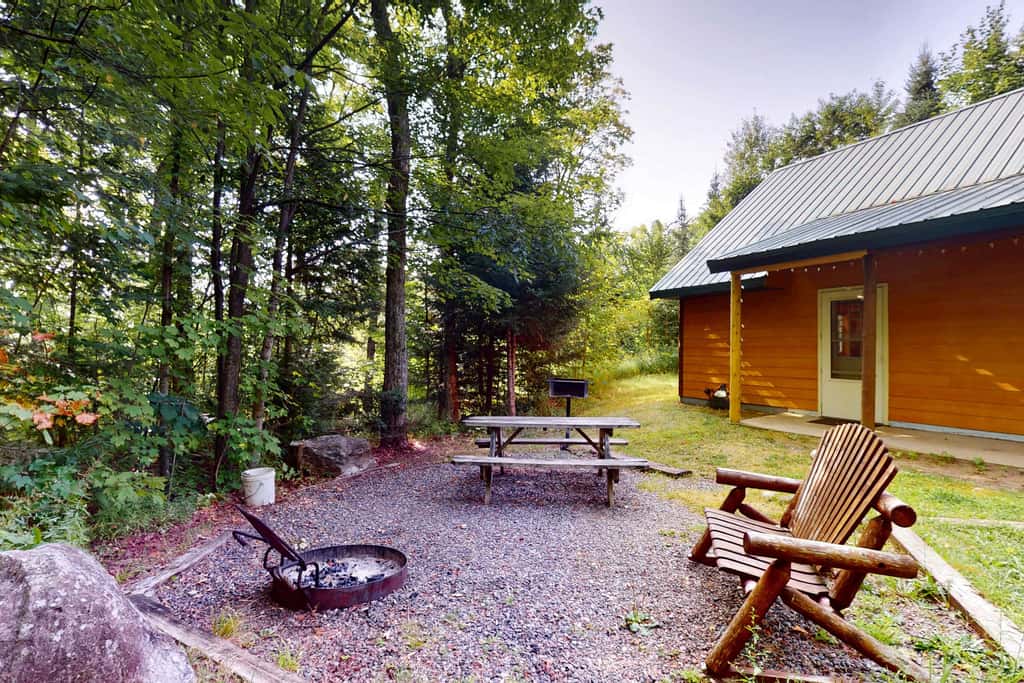 Balsam Ridge Cabin 1- Bear