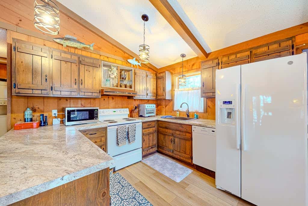 Paddle Inn on Buckskin Lake