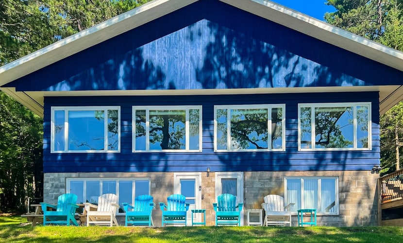Lakefront Lodge w/ 2 additional cabins, private dock, firepit, kayak & hammock