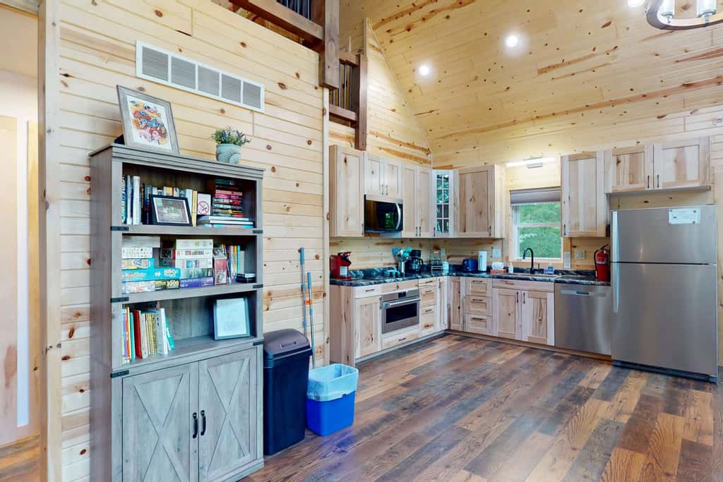 Sunrise Lodge